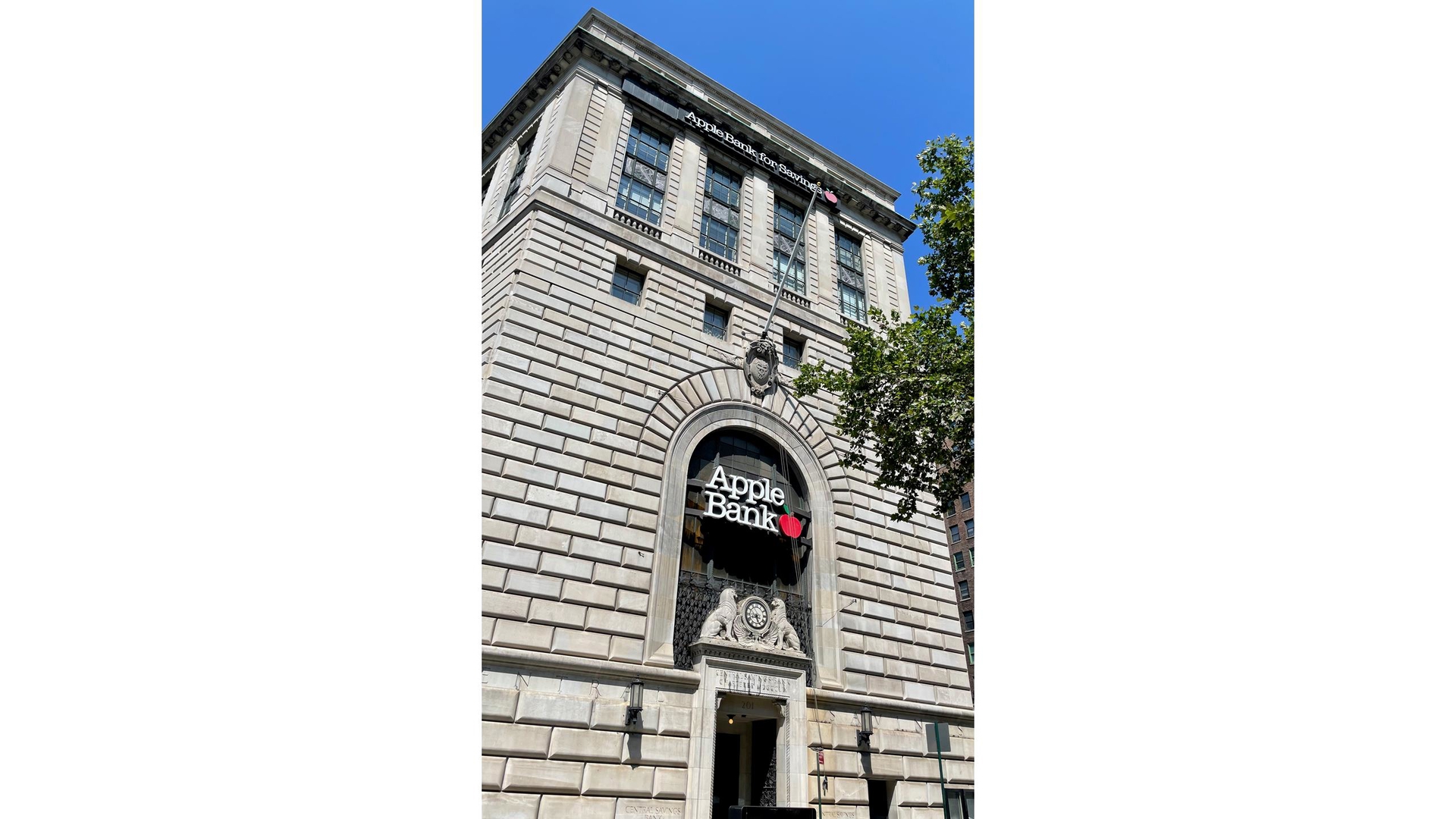 2112 BROADWAY 4B