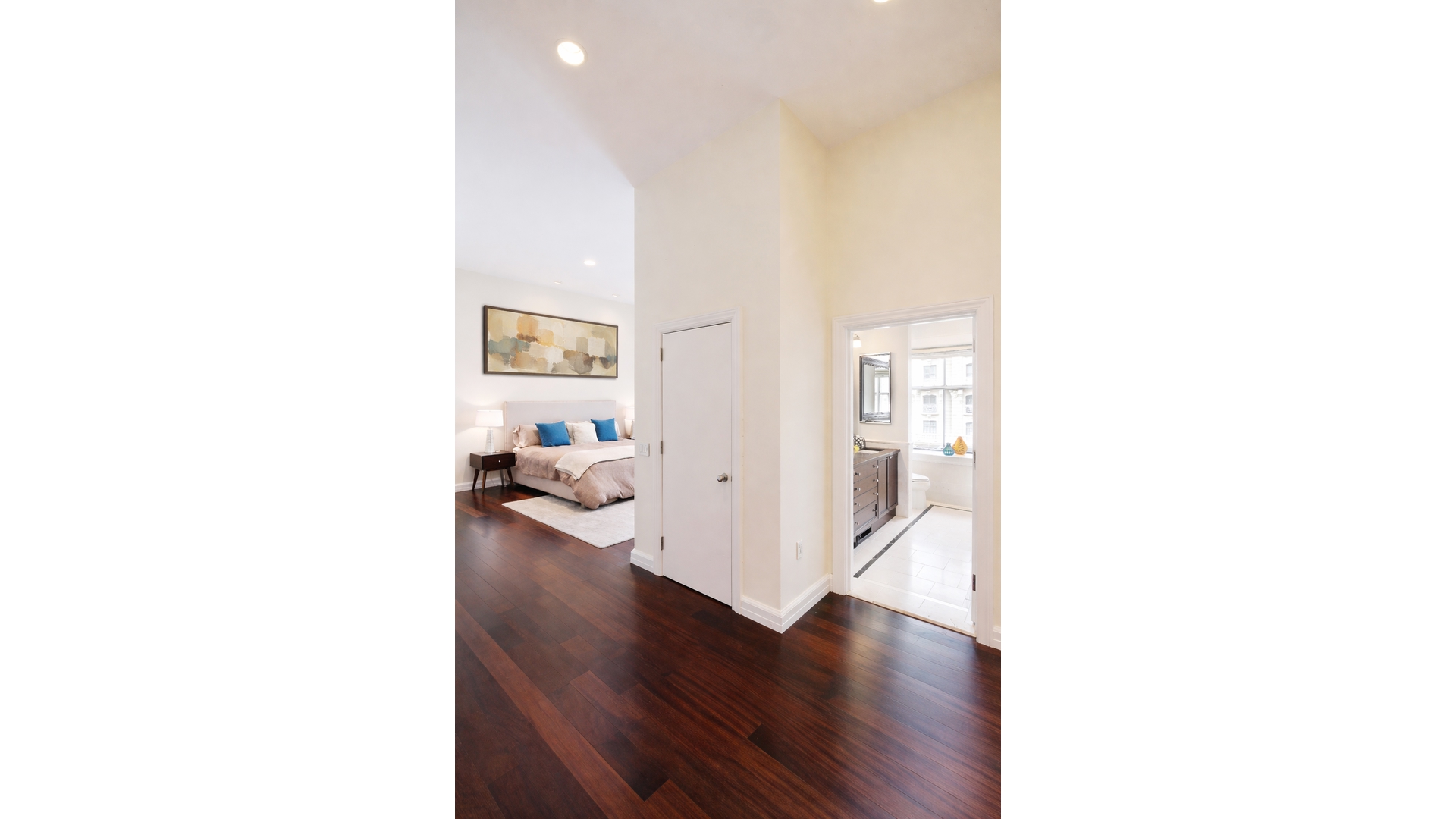 2112 BROADWAY 4B