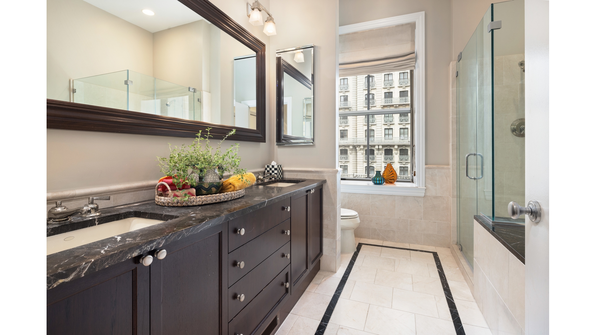 2112 BROADWAY 4B