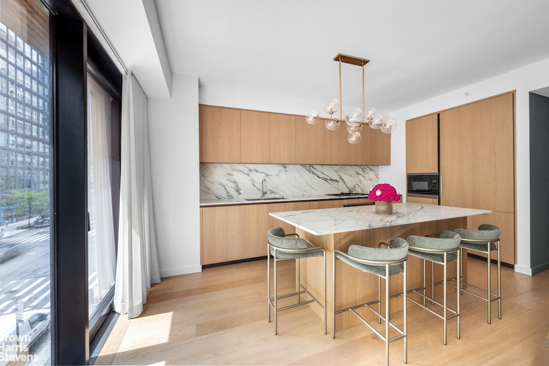 139 E 23RD Street 3