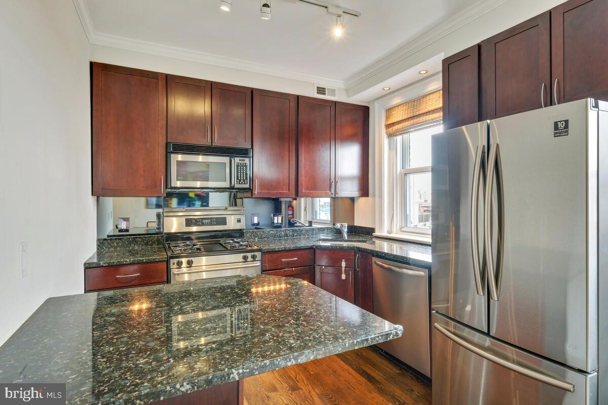 1954 Columbia Rd NW #610