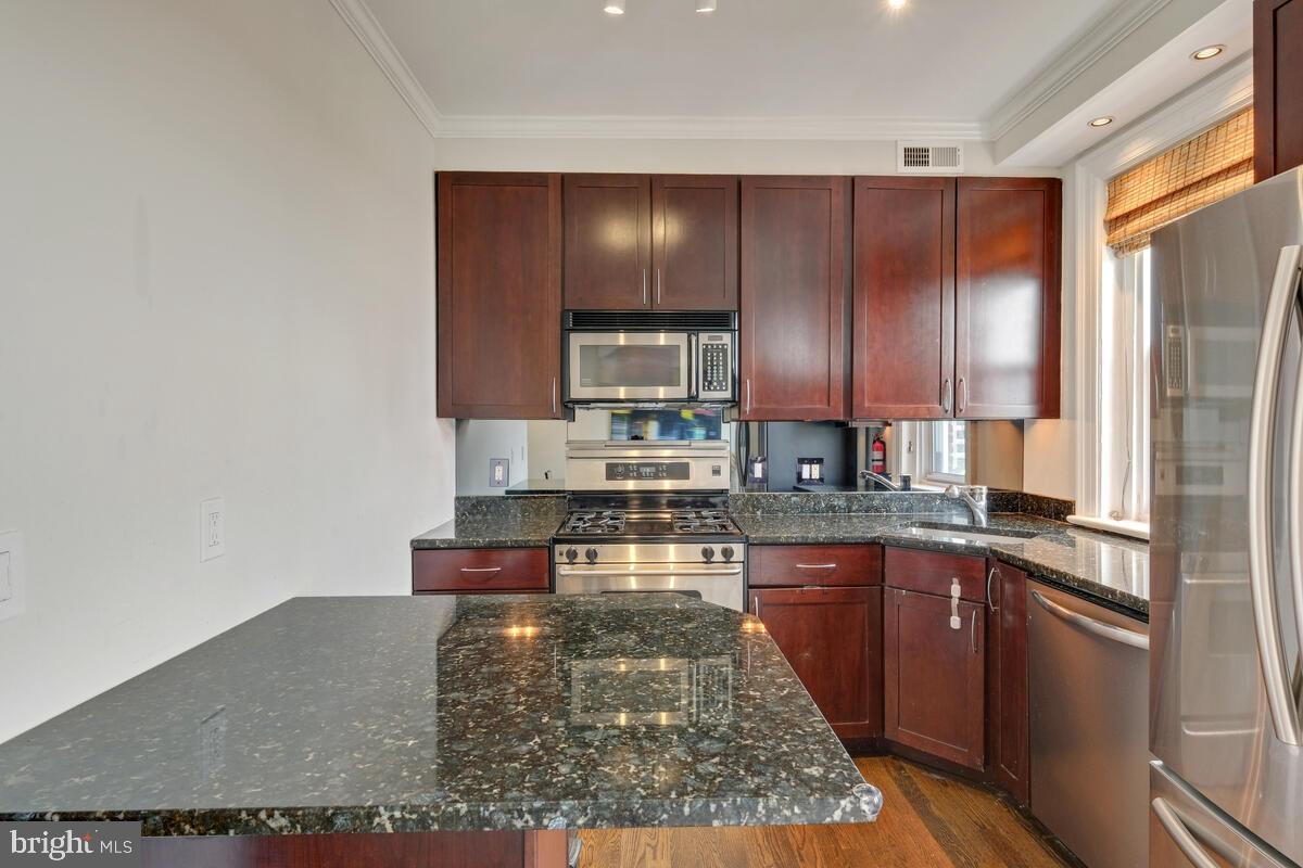 1954 Columbia Rd NW #610