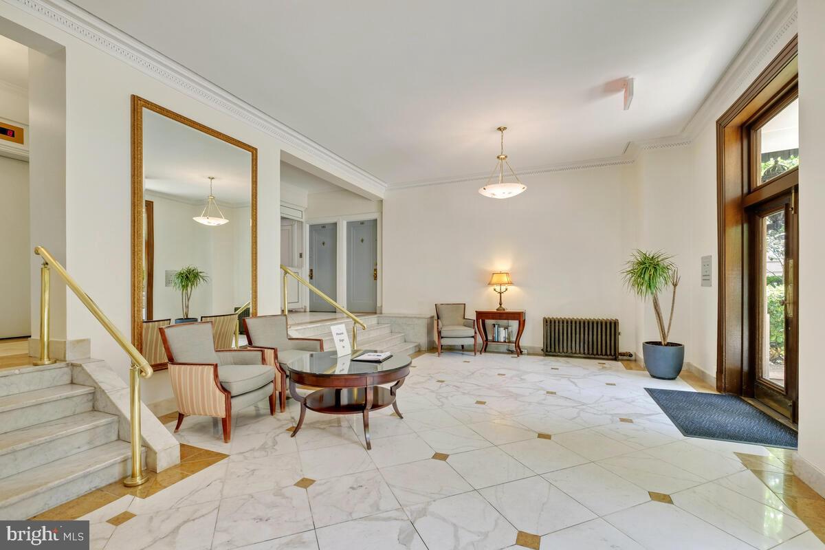 1954 Columbia Rd NW #610