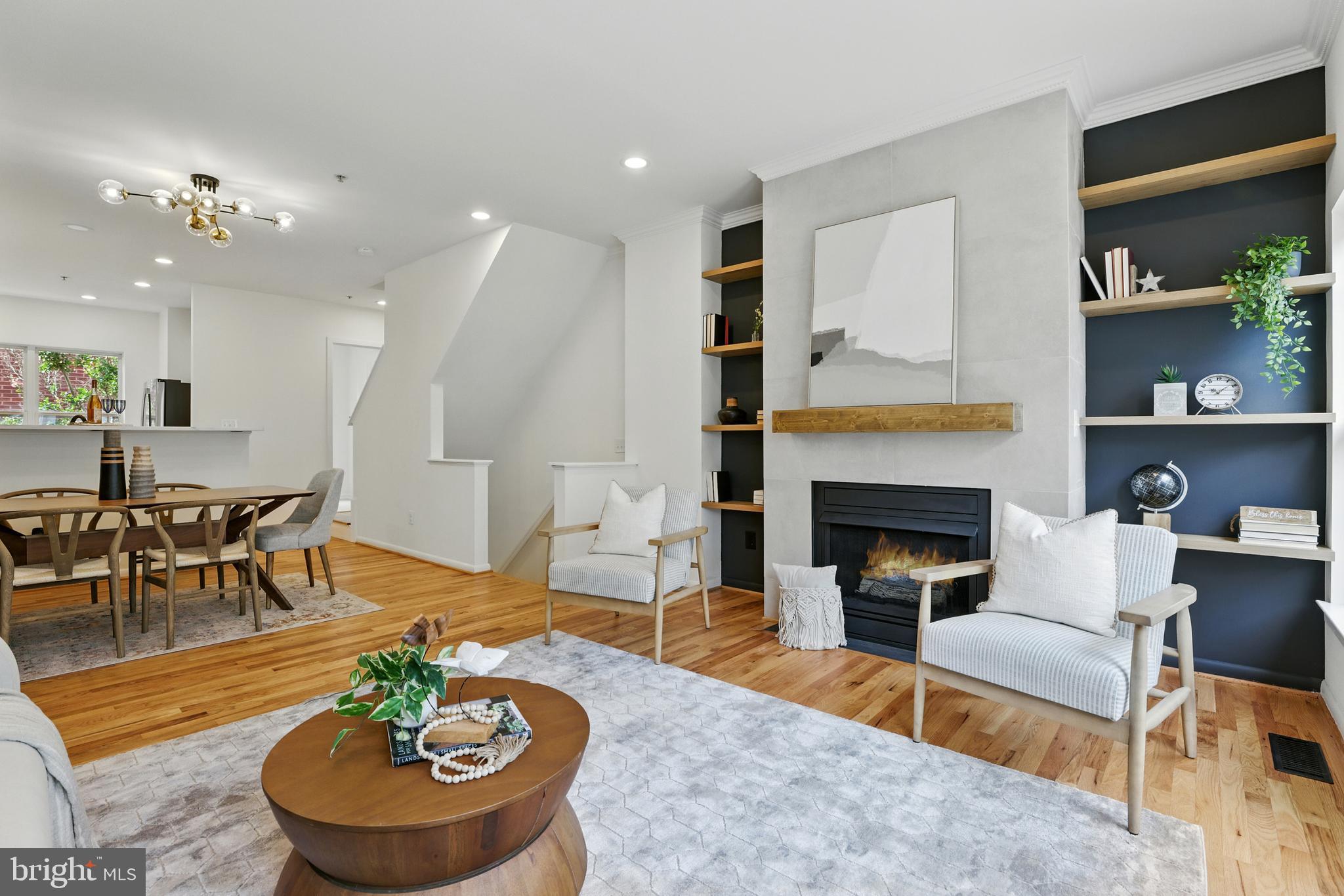 2127 12th Pl NW