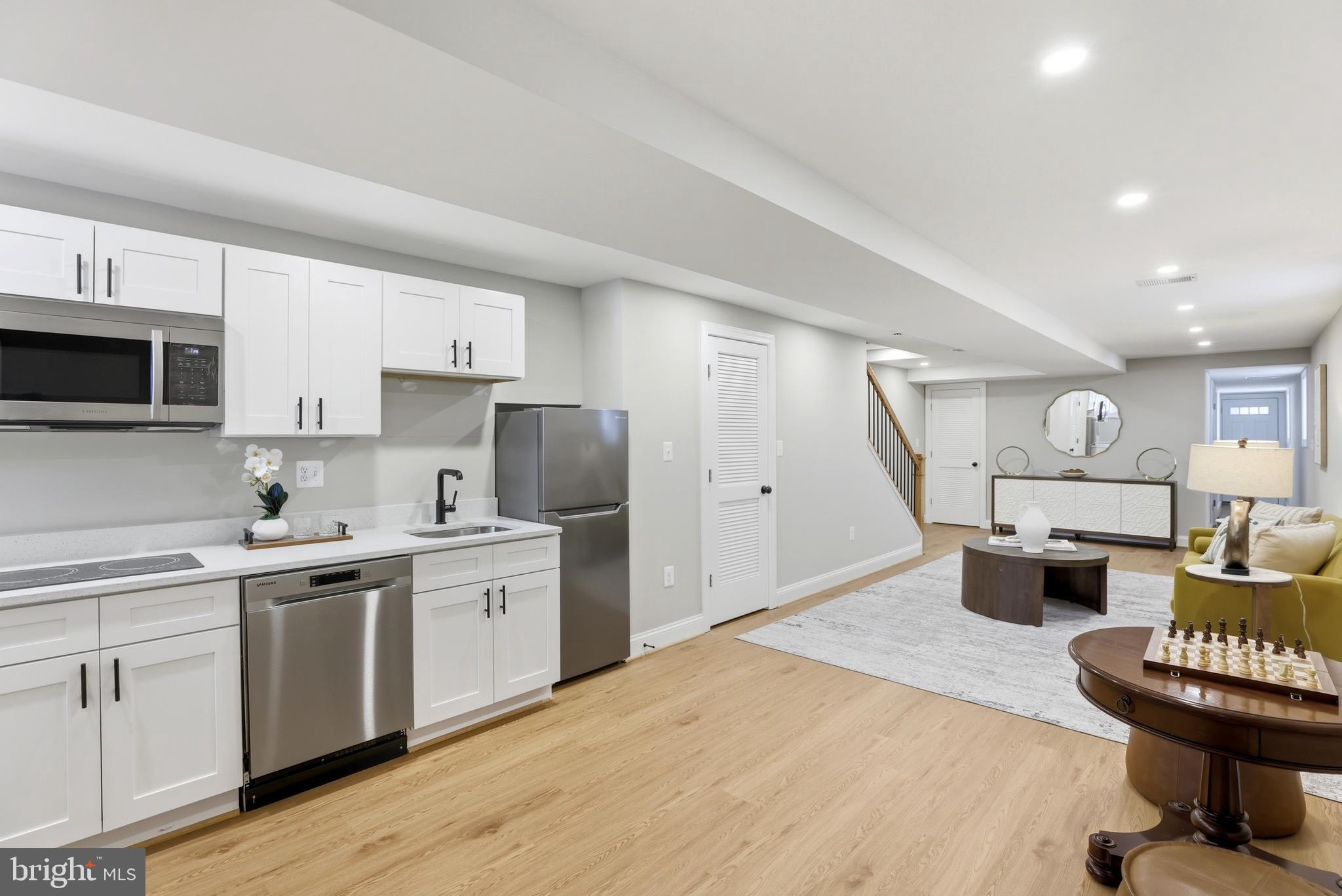 910 WESTMINSTER STREET NW