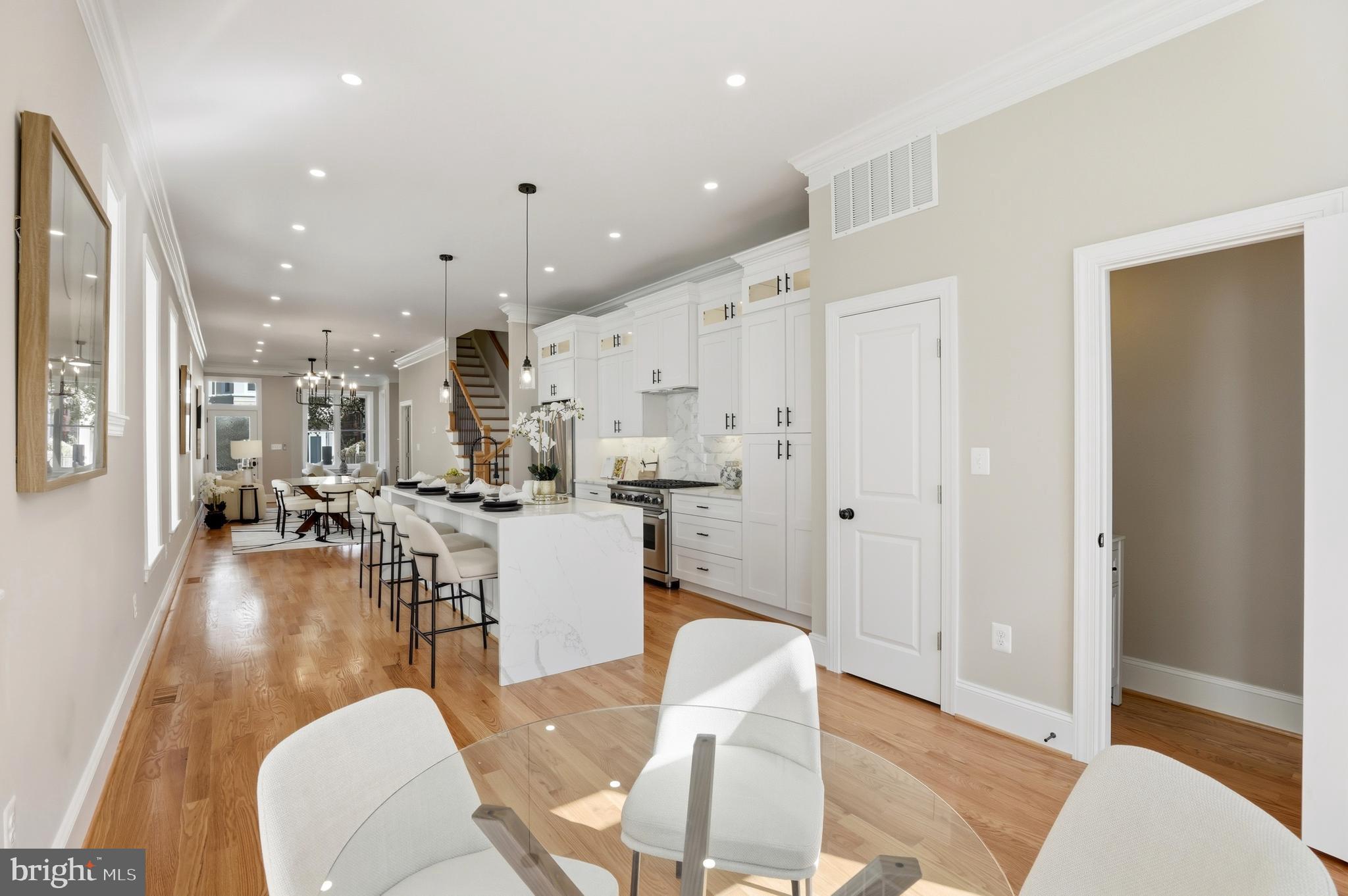 910 WESTMINSTER STREET NW