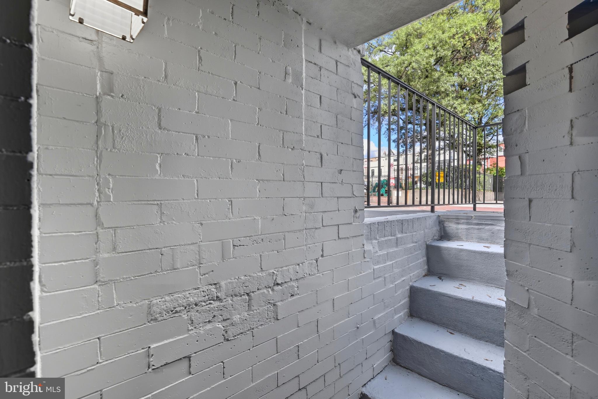 910 WESTMINSTER STREET NW