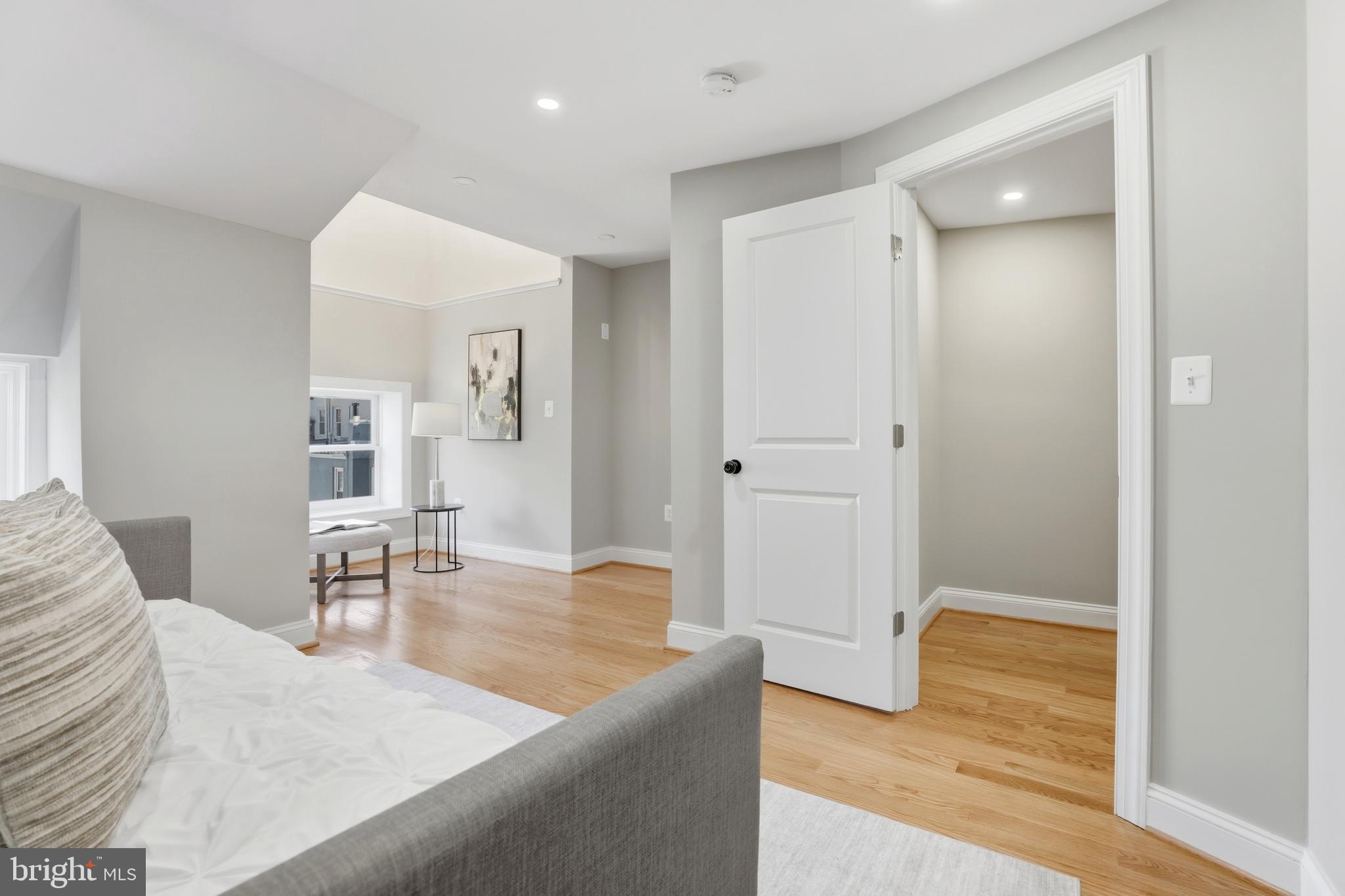 910 WESTMINSTER STREET NW