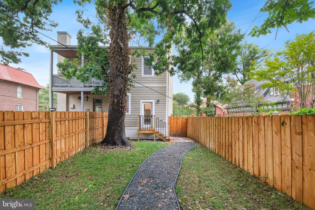1614 DECATUR STREET NW