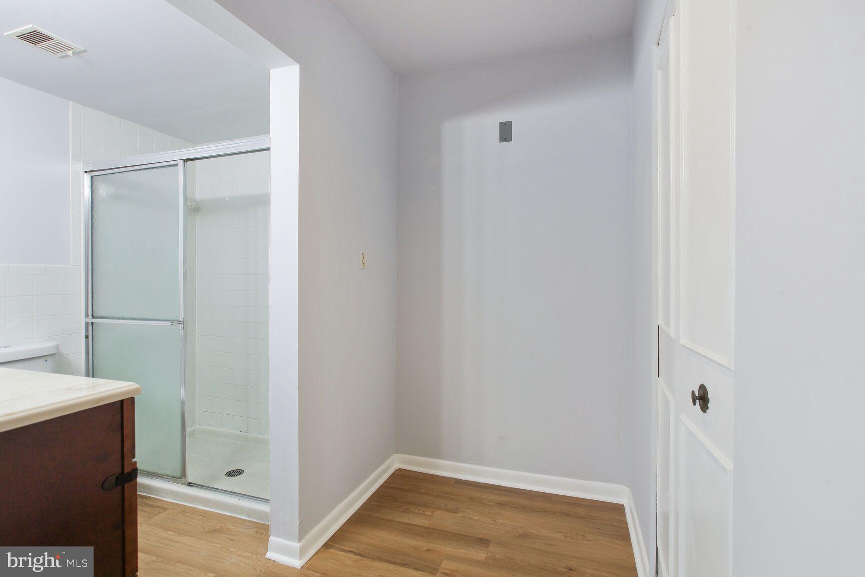 7 Slade Ave #405