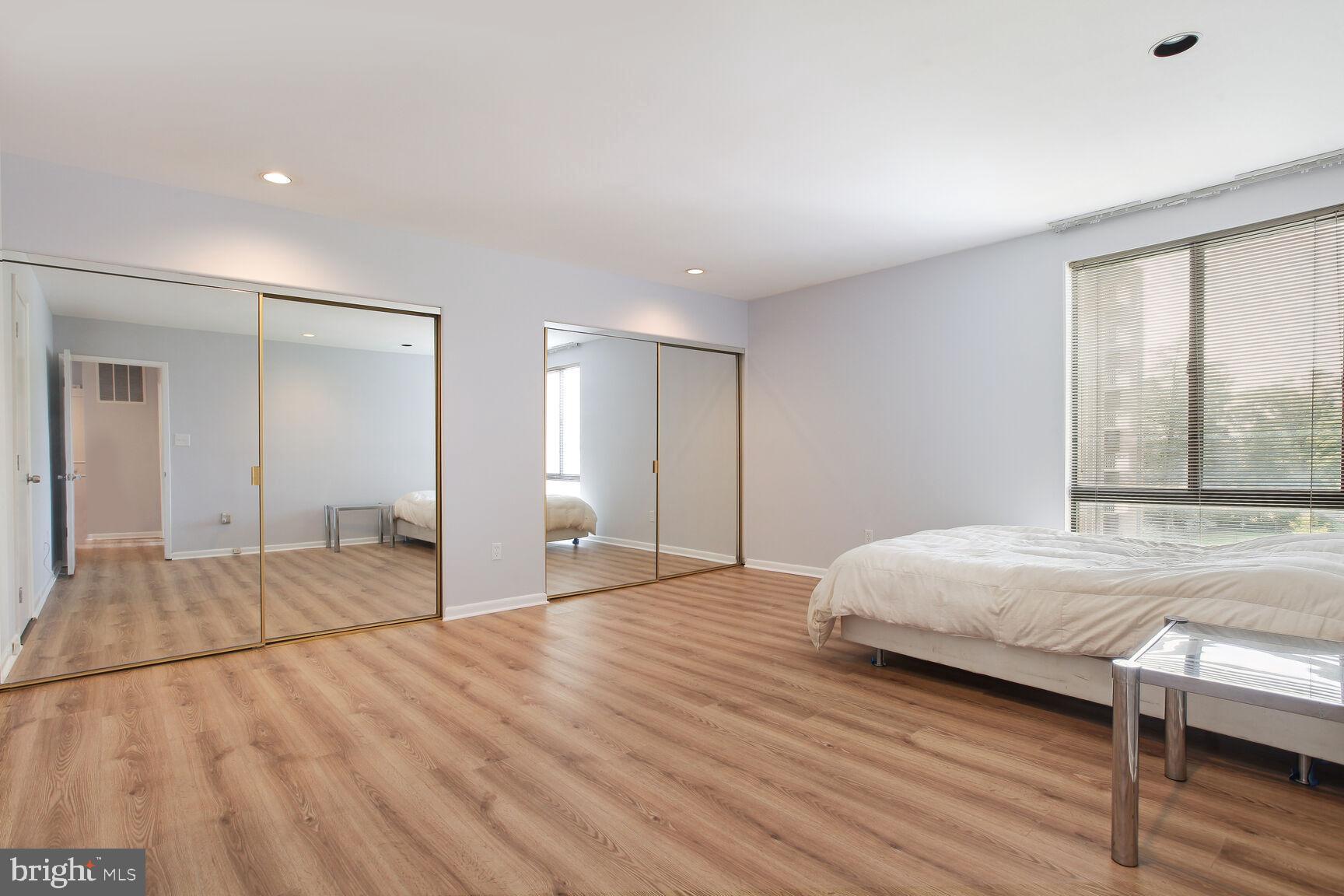 7 Slade Ave #405
