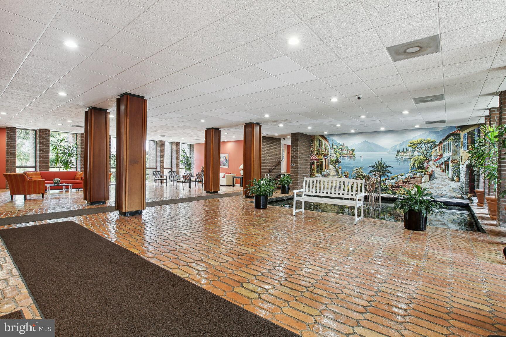 7 Slade Ave #405