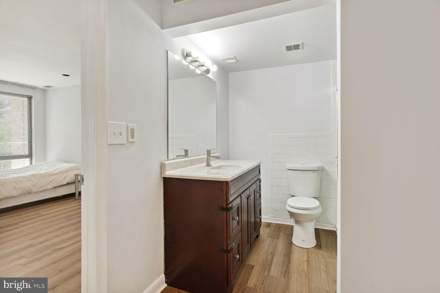 7 Slade Ave #405