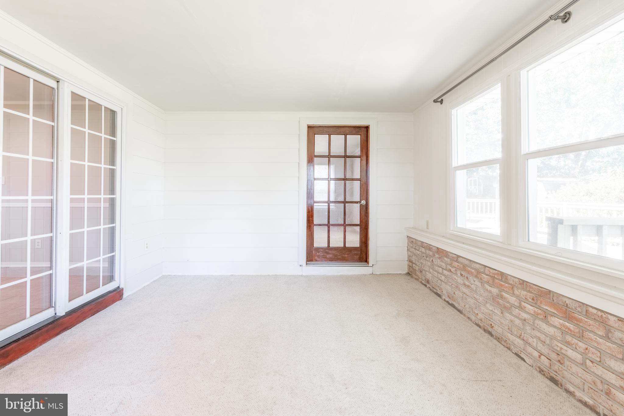 122 Hahn Rd