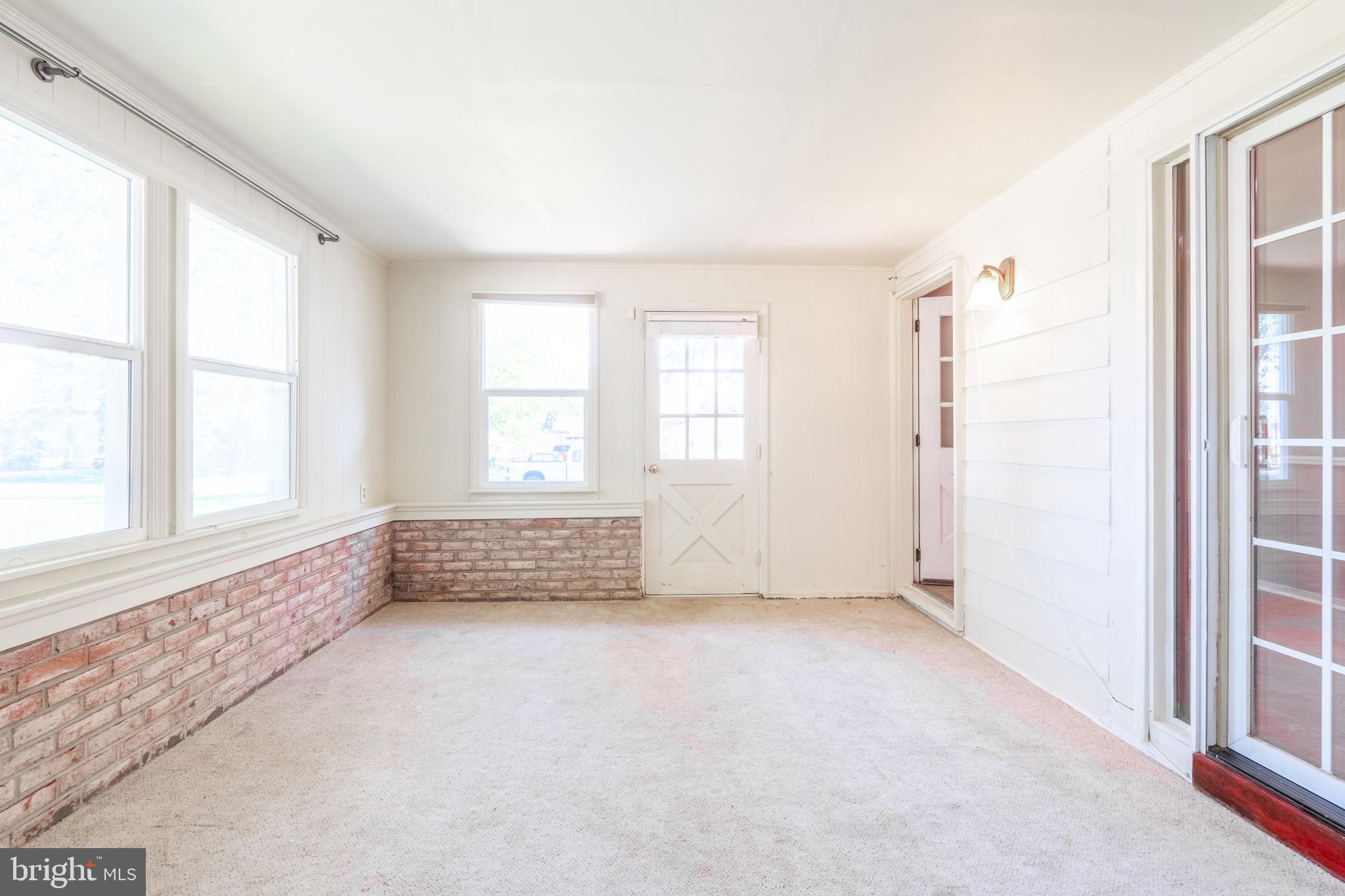 122 Hahn Rd
