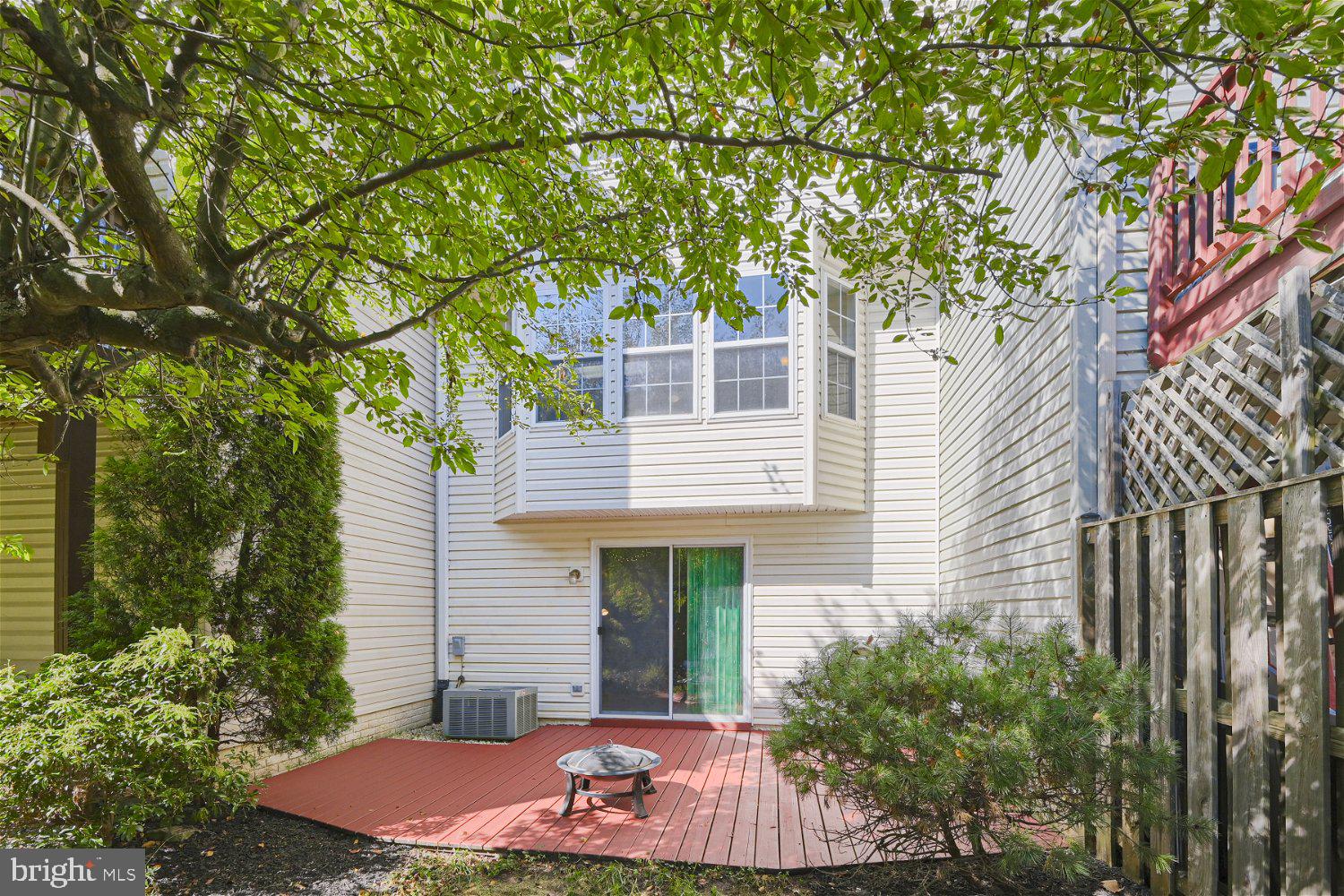 2036 Rosecrans Ct