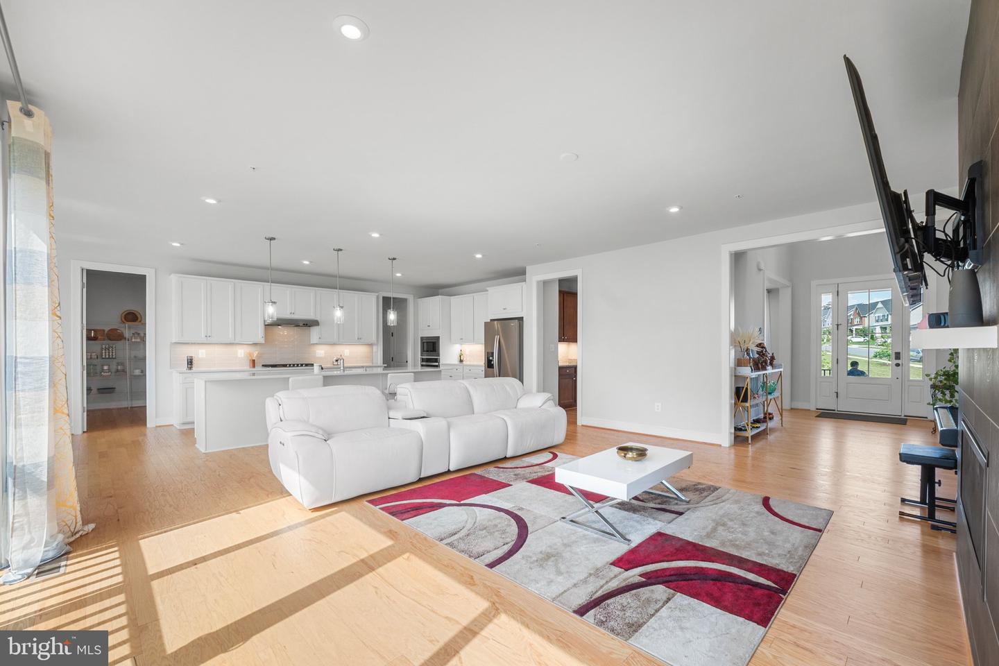 10960 Tavern Mews