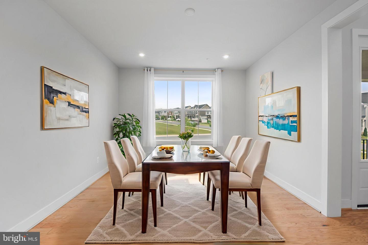 10960 Tavern Mews