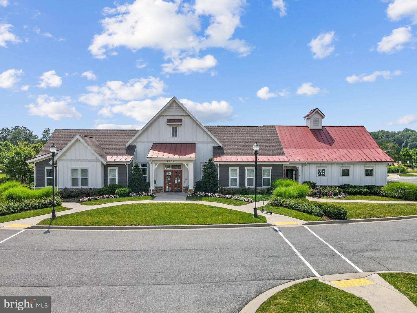 10960 Tavern Mews