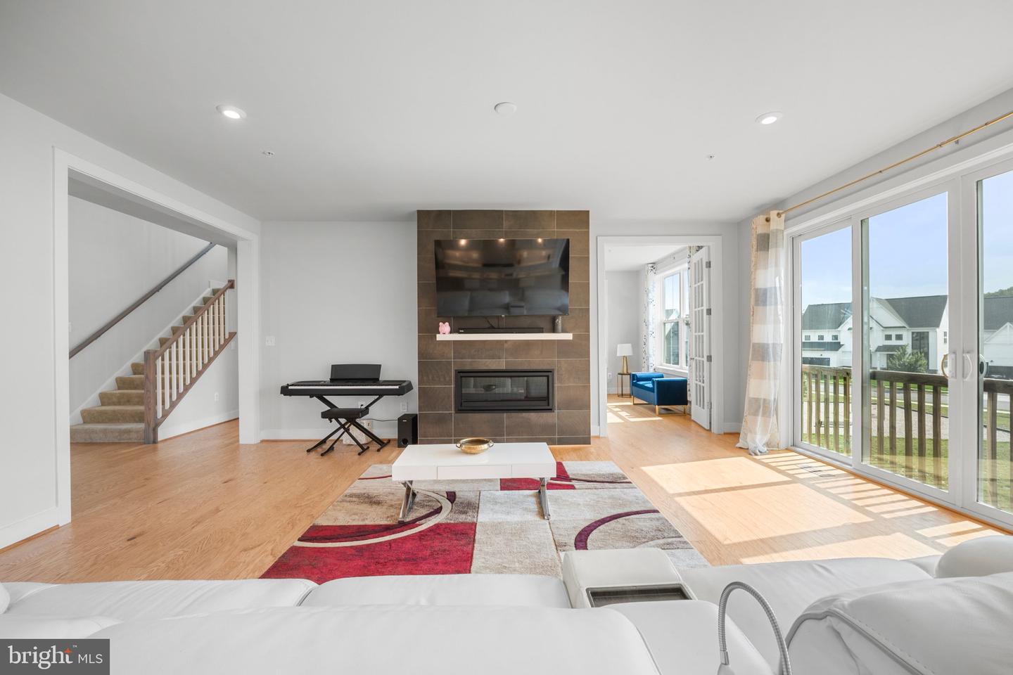 10960 Tavern Mews
