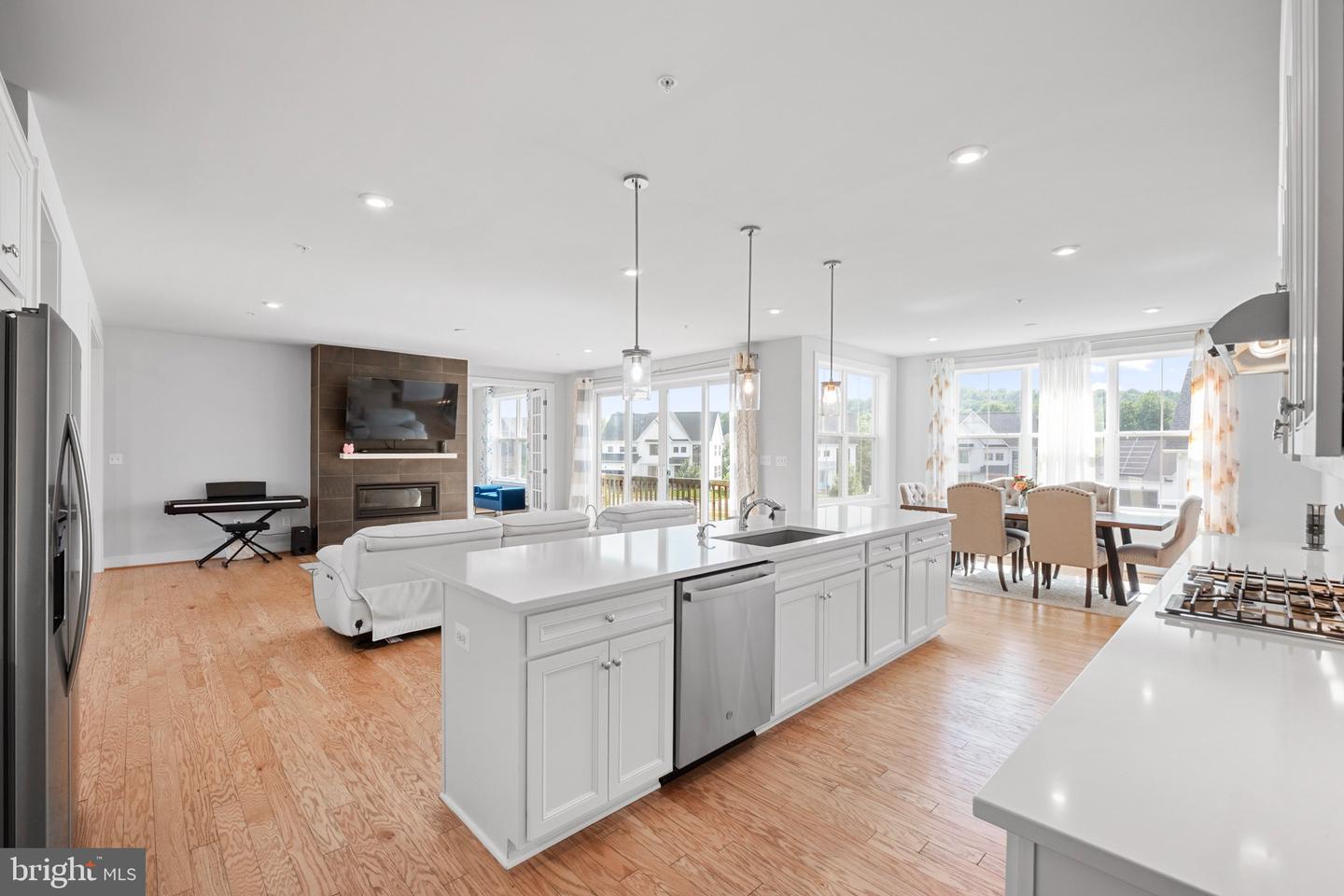 10960 Tavern Mews