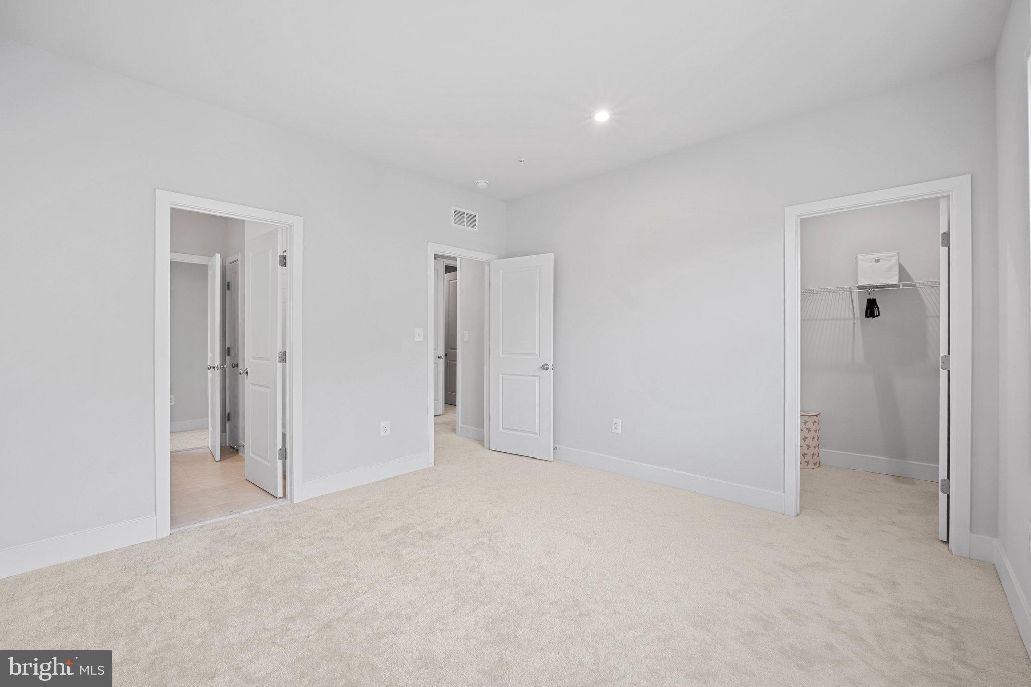 10960 Tavern Mews