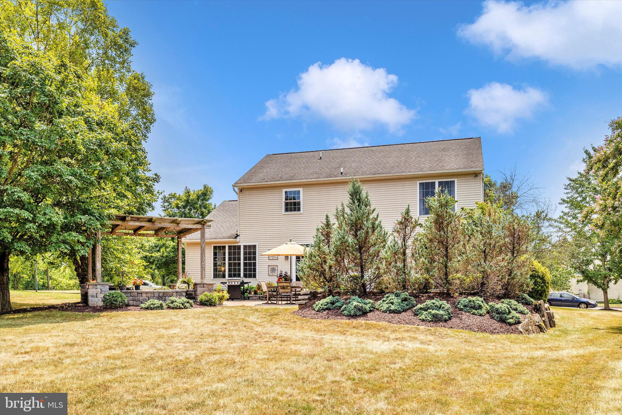211 Creek Walk Dr