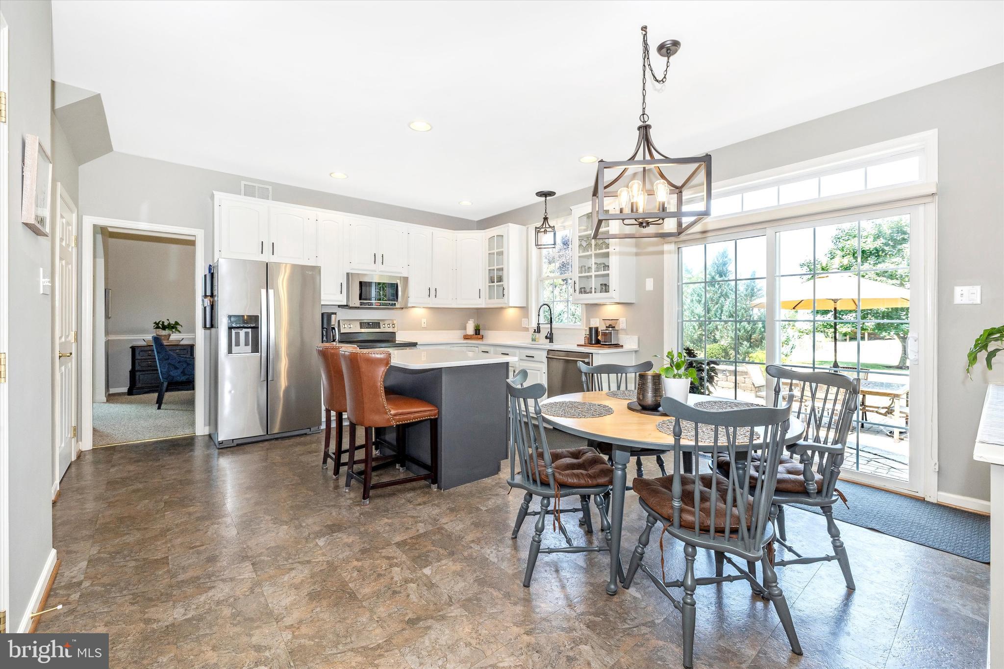 211 Creek Walk Dr