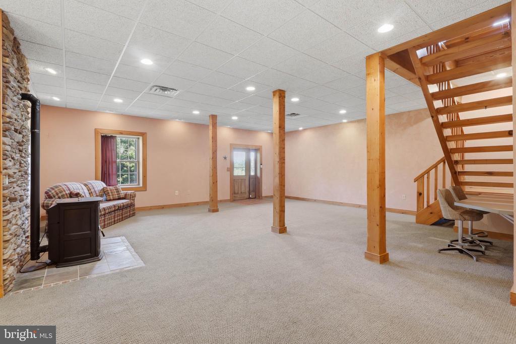 2512 SCRAVEL ROAD