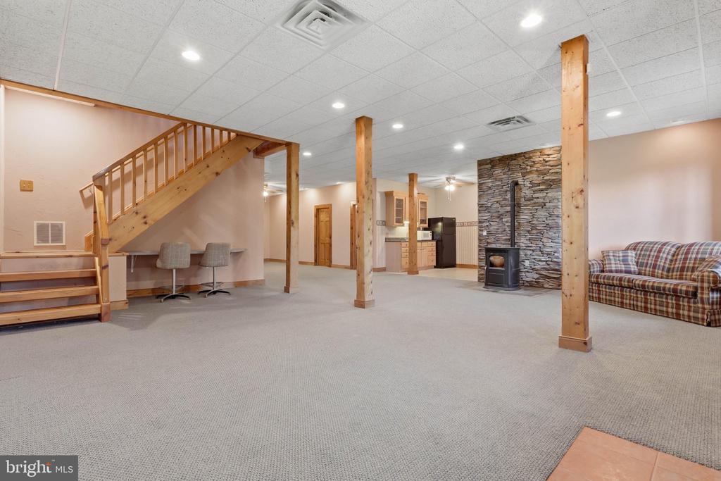 2512 SCRAVEL ROAD