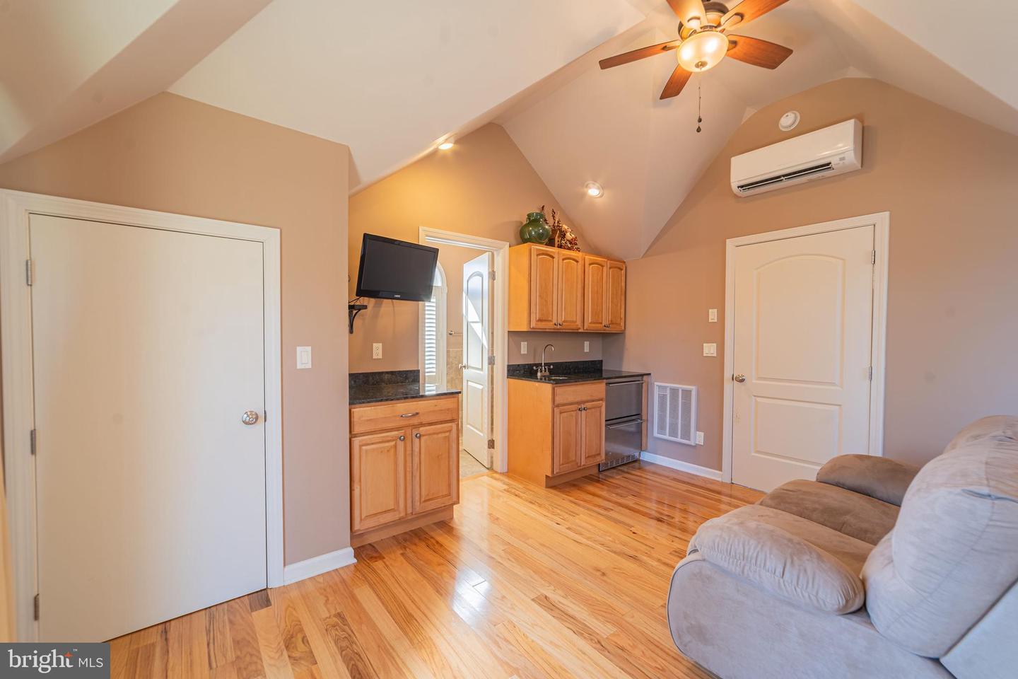 574 Rock Lodge Rd