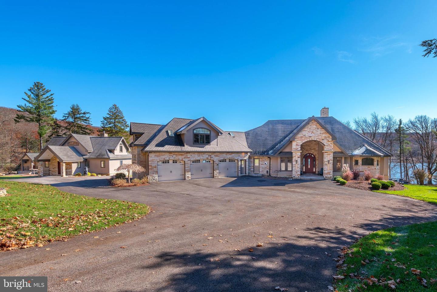 574 Rock Lodge Rd