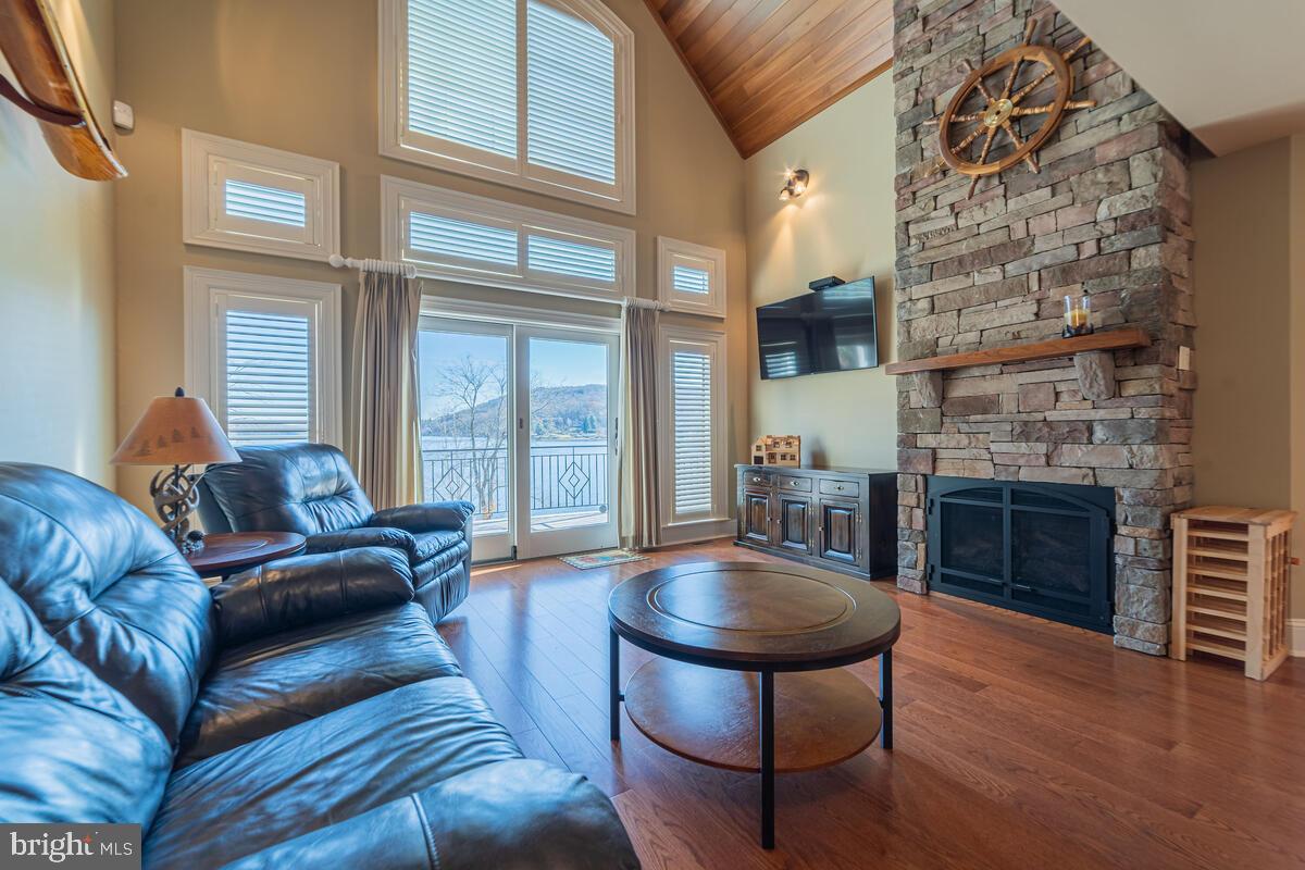 574 Rock Lodge Rd