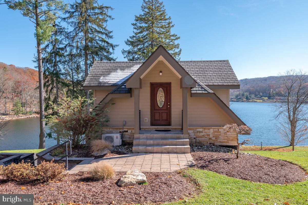 574 Rock Lodge Rd
