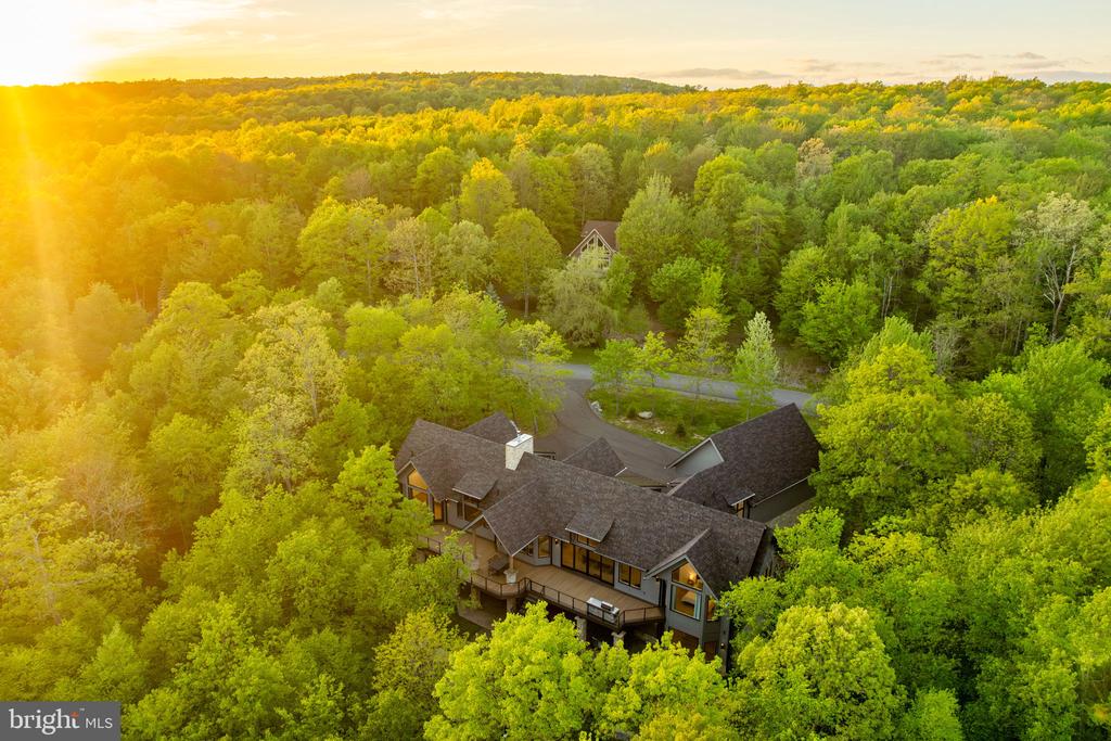 422 Mountaintop Rd