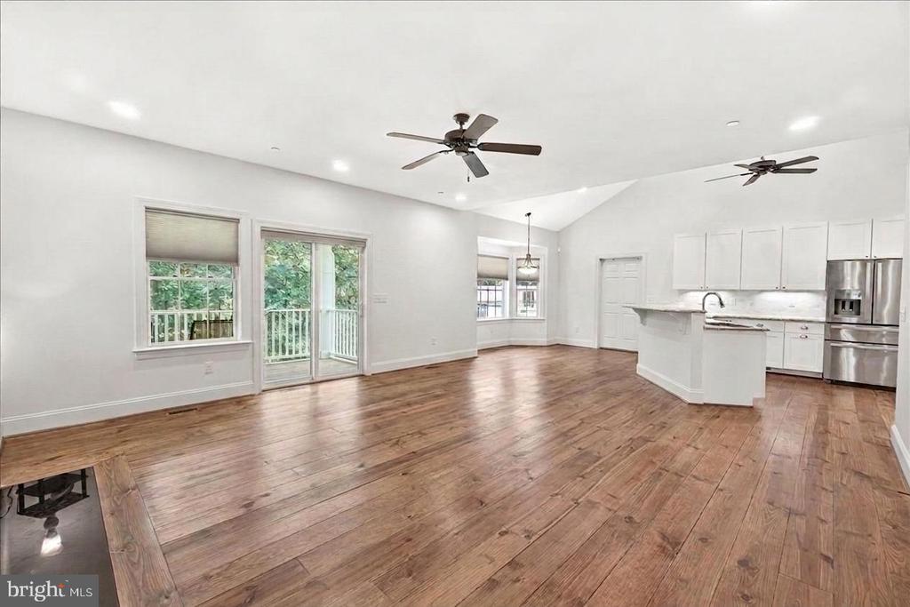 2516 DAISY ROAD
