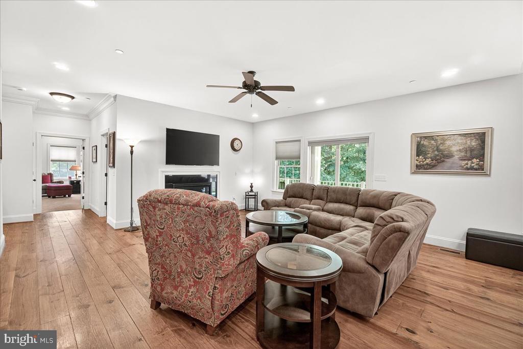 2516 DAISY ROAD