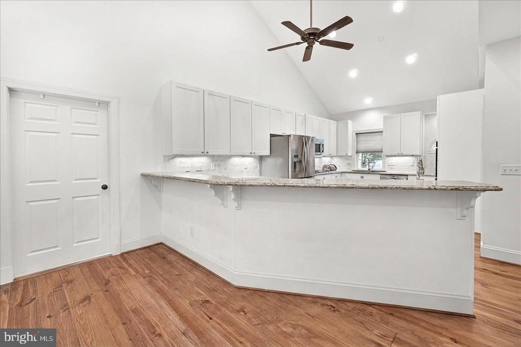 2516 DAISY ROAD