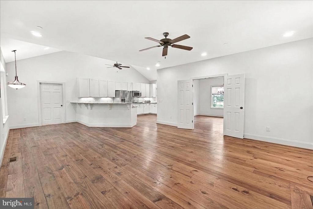 2516 DAISY ROAD