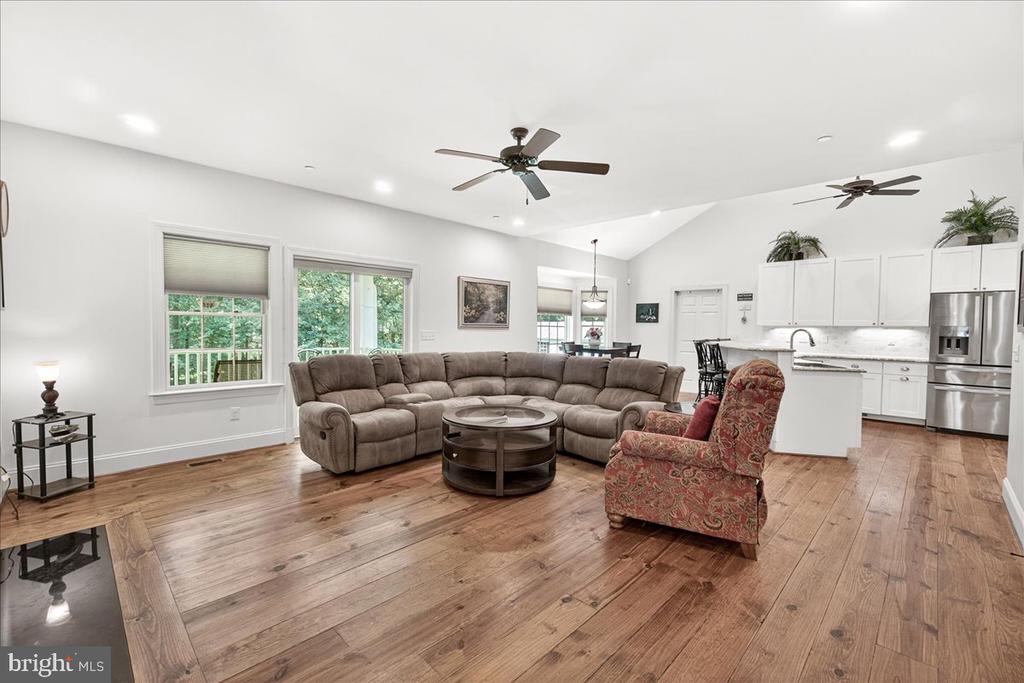 2516 DAISY ROAD