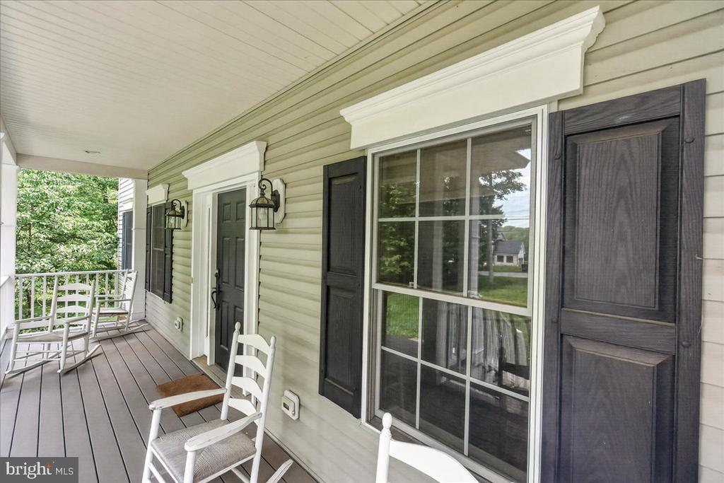 2516 DAISY ROAD