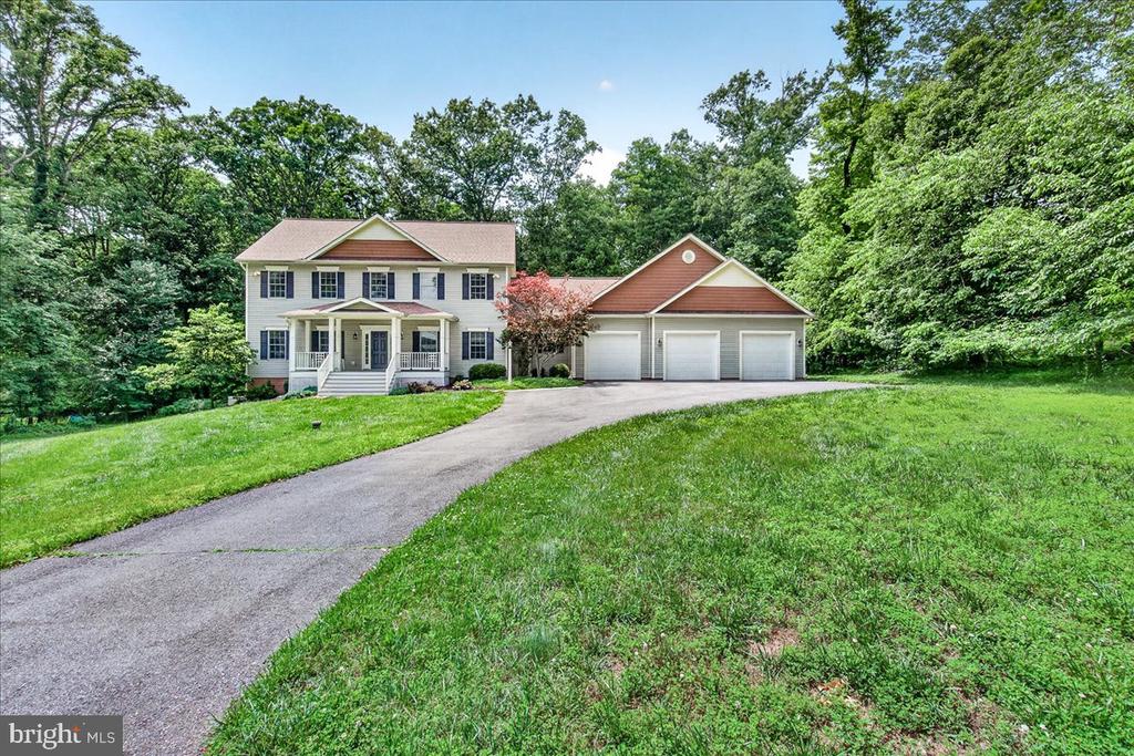 2516 DAISY ROAD