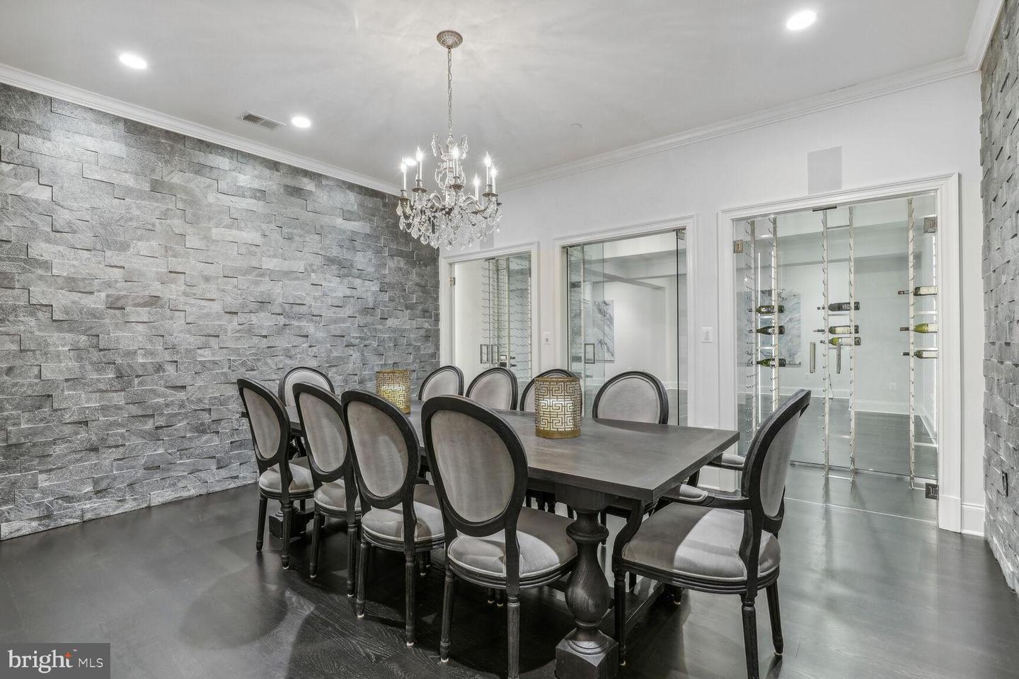5609 Wilson Ln