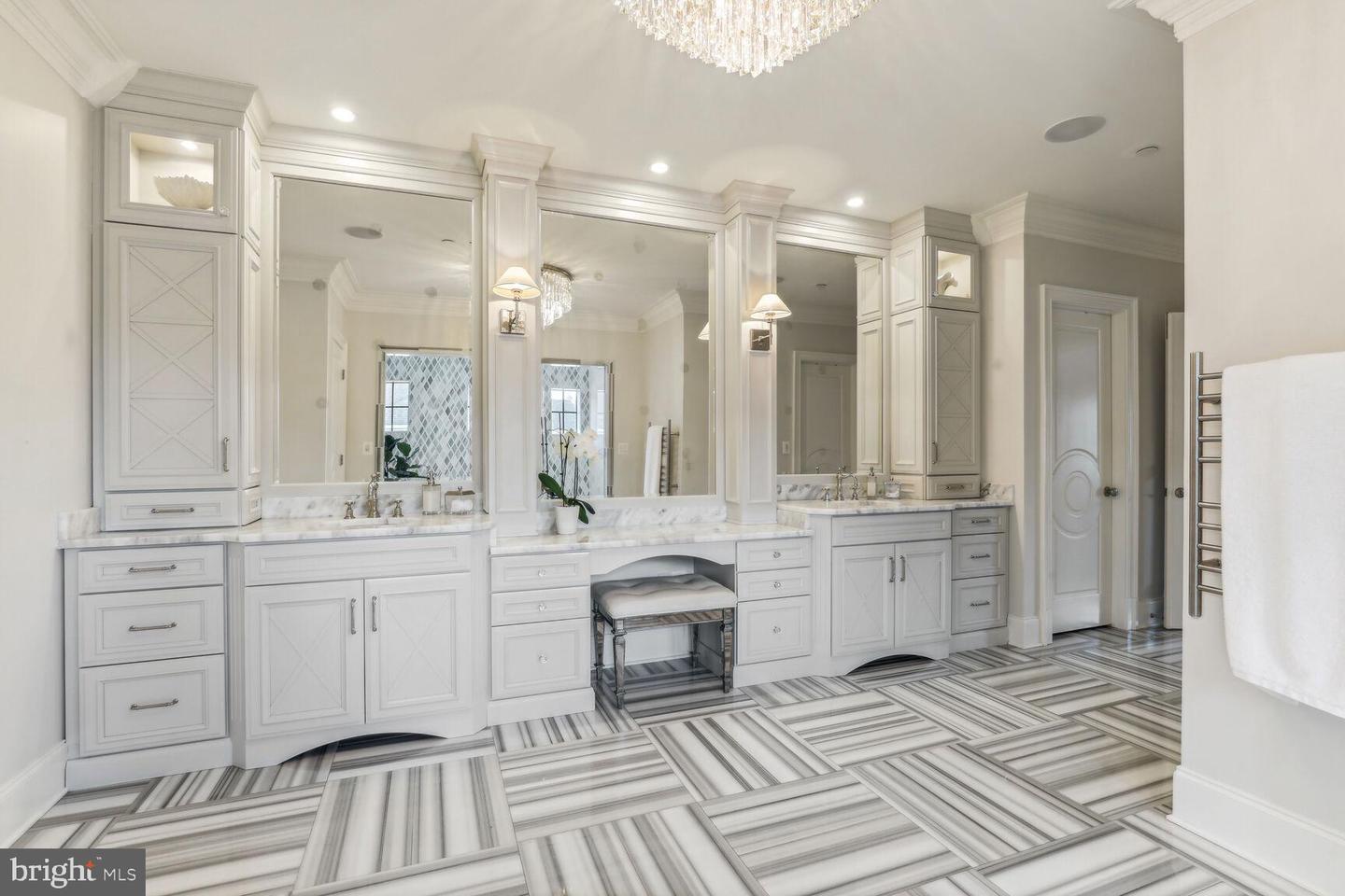5609 Wilson Ln