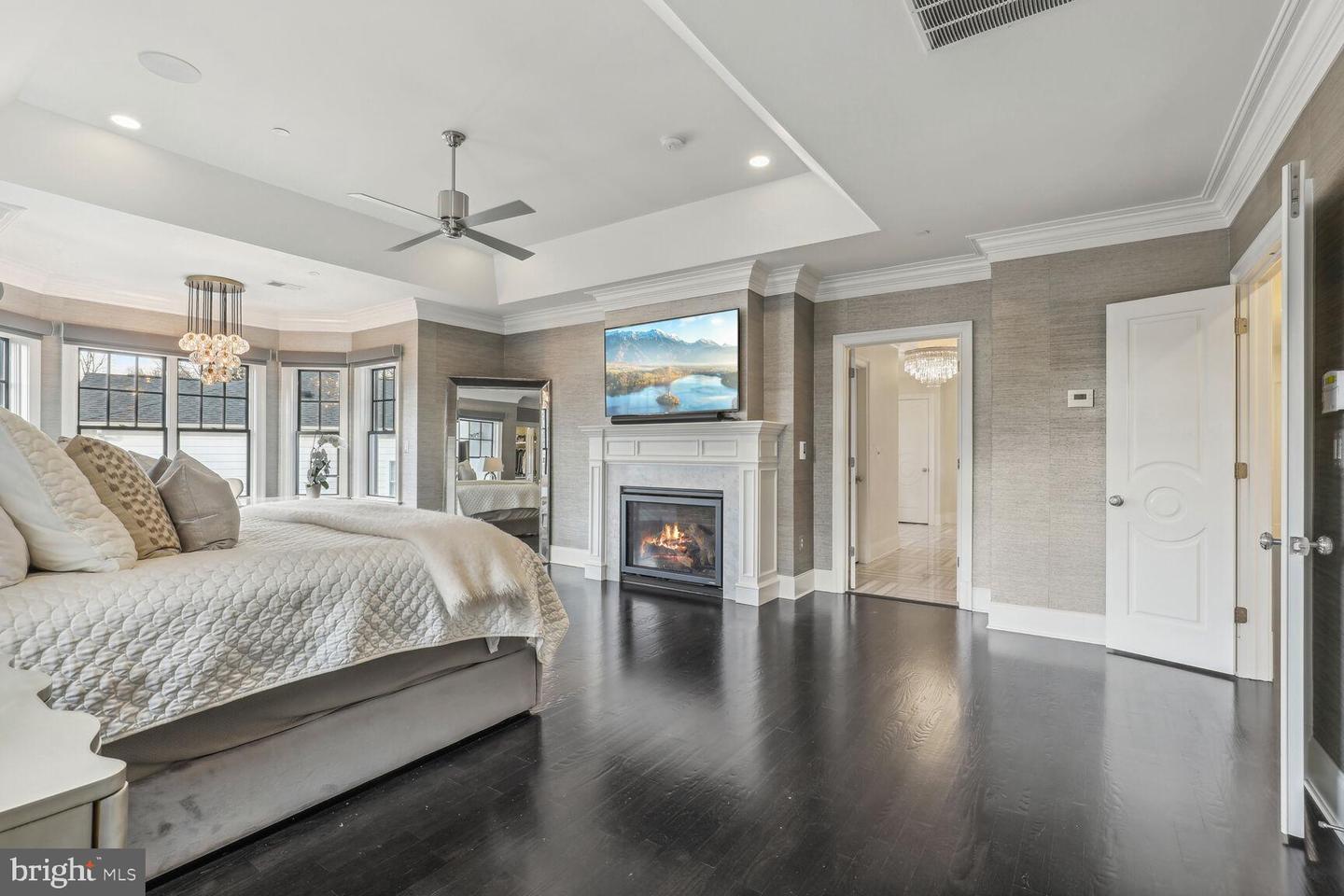 5609 Wilson Ln