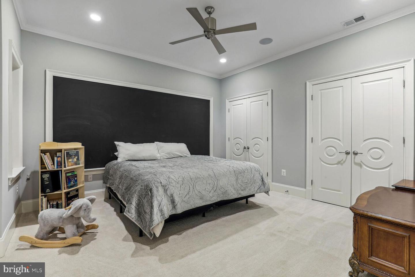 5609 Wilson Ln