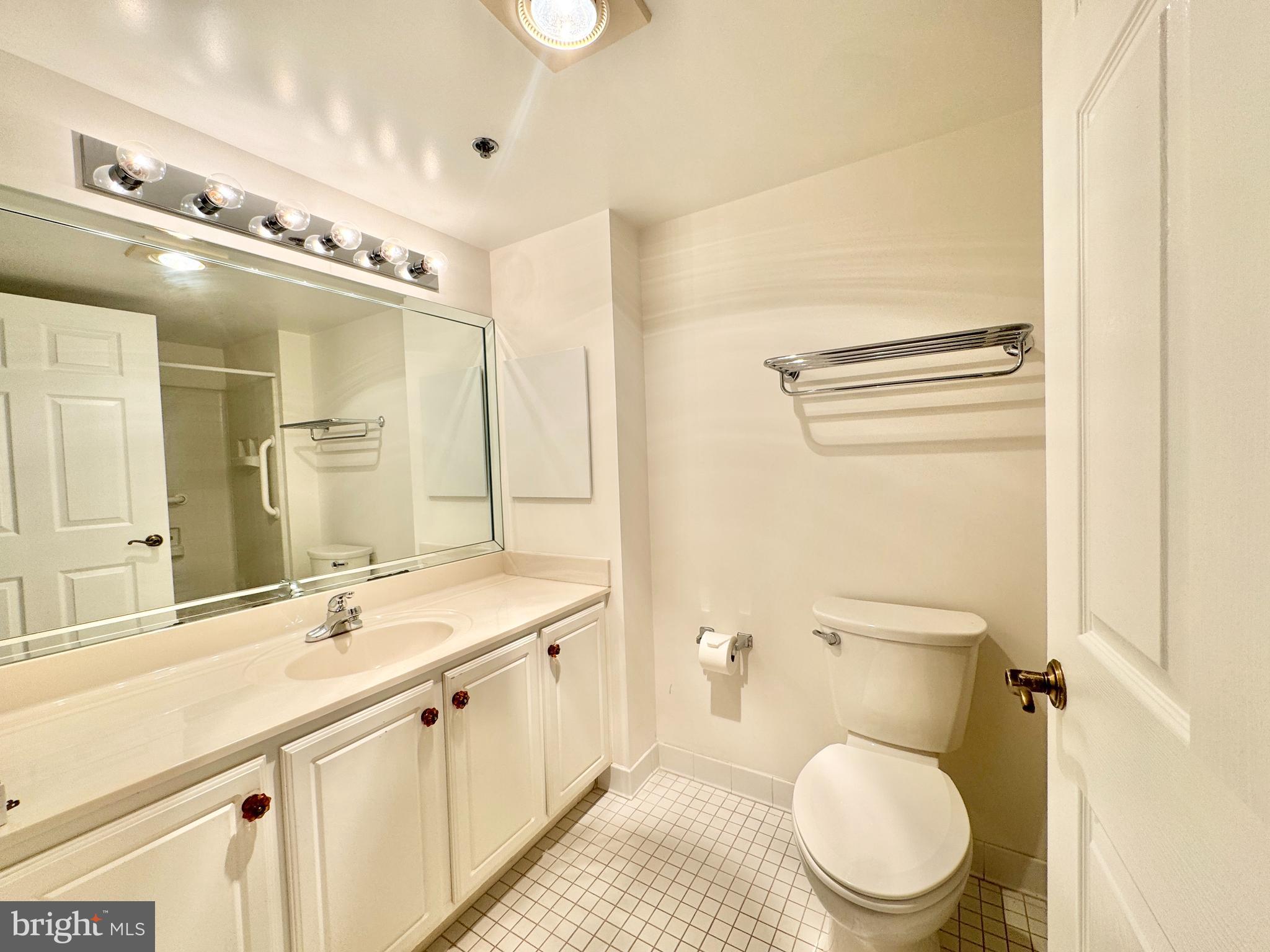 14800 Pennfield Cir #309