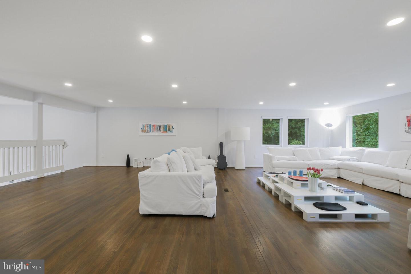 6107 Neilwood Dr