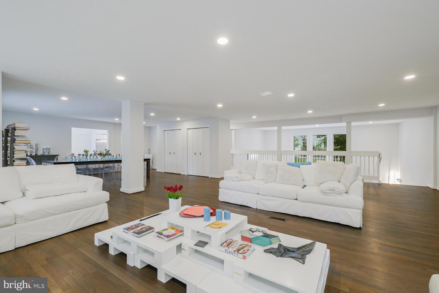 6107 Neilwood Dr