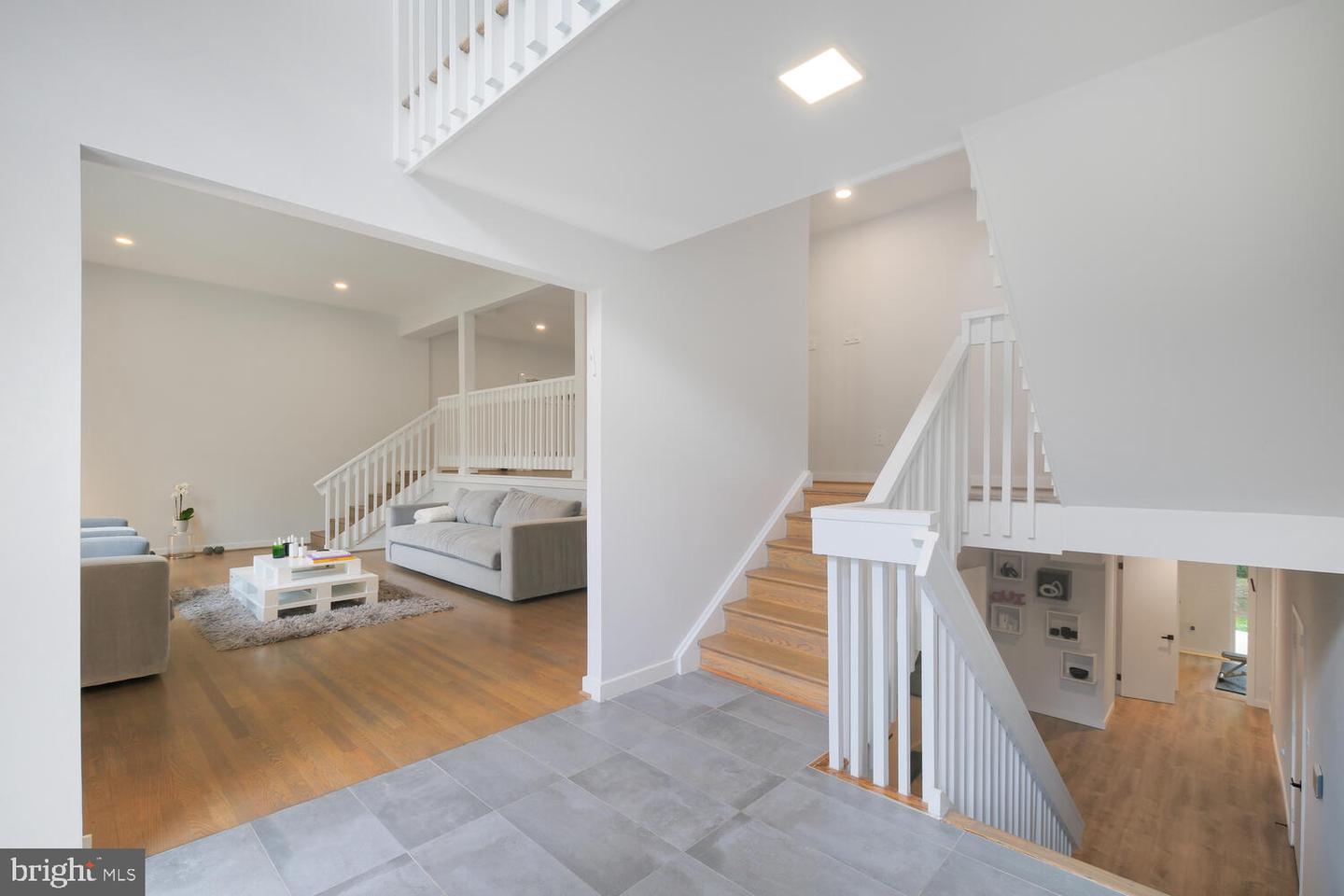 6107 Neilwood Dr